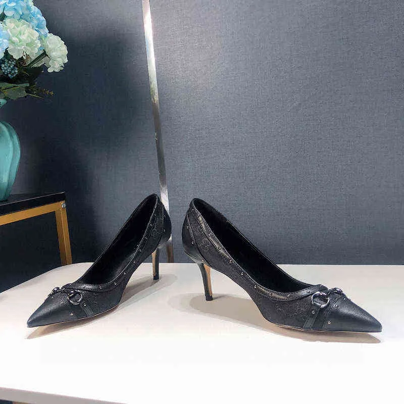 Yüksek versiyonu g aile fransız tarzı tek ayakkabı kadın 2022 bahar sığ ağız at rankel toka moda düz alt sivri kafa