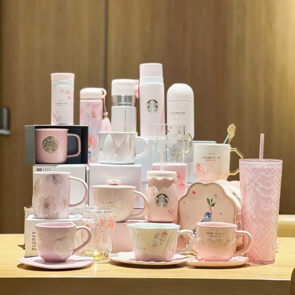 Starbucks 2022 elegante Cherry Blossom petali cadenti mug kangdick snack box thermos in paglia di vetro