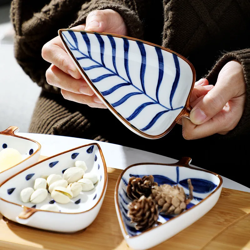 Japanse handgeschilderde keramische blad kruiden schotel met houten lade creatieve voorgerechten snack dessert plaat saus sushi dienblad cadeau 220307