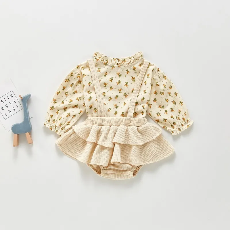 ハニーチェリー秋の女の赤ちゃん全体的なシャツセットスーツストラップ衣装の女の赤ちゃんフォールズセット（靴下なし）220509