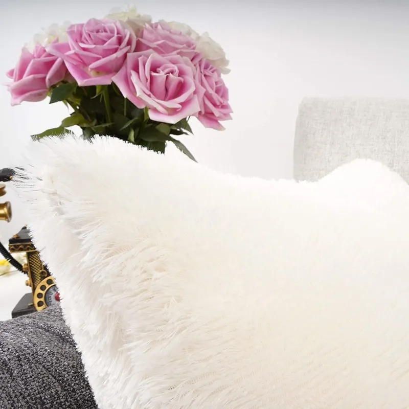枕ケースソフト柔らかいふわふわクッションカバー装飾的なソファ枕ホーム枕カバーホワイトピンクグレーシャギーファー43x43cm 220623