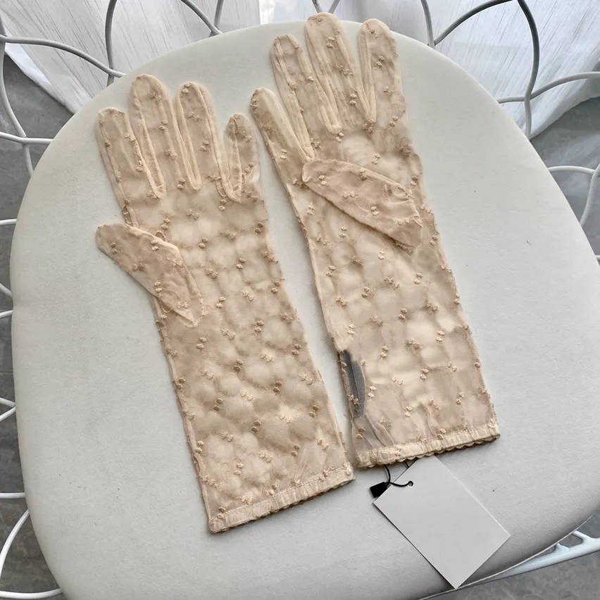 Chic Letter Brodery Lace Gloves Sunscreen Drive Mantens Women Long Mesh Glove With Gift Box257J