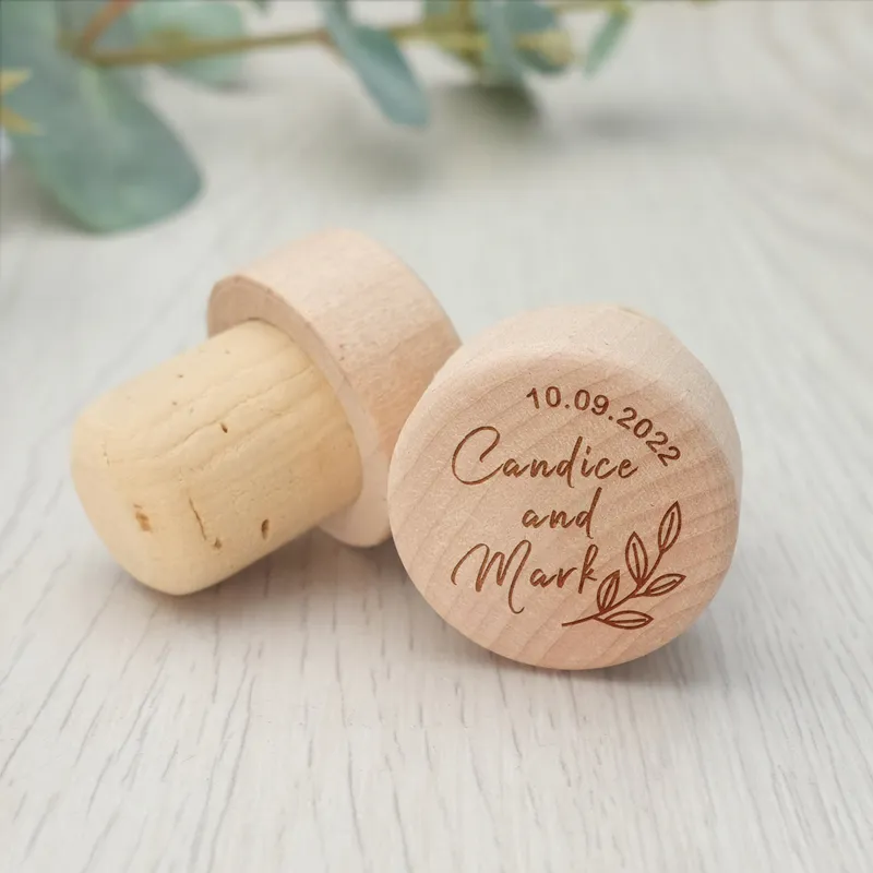 Personnalisé Bouteille Liège Toppers Fête De Mariage Faveur décor Personnalisé Bouchon De Vin En Bois avec conception laser Cadeau pour invité 220707