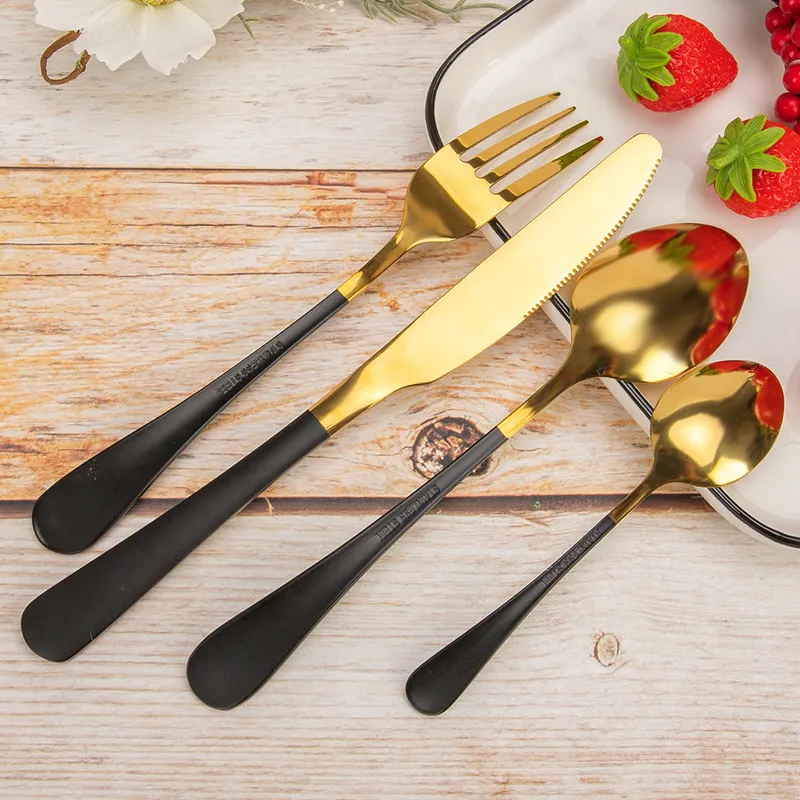 Ustinian / Plat Cutlery Zestaw Kitchen Tableware Zestaw dań ze stali nierdzewnej Obiad naczynia Widelec Łyżkowy Zestaw noży 220307