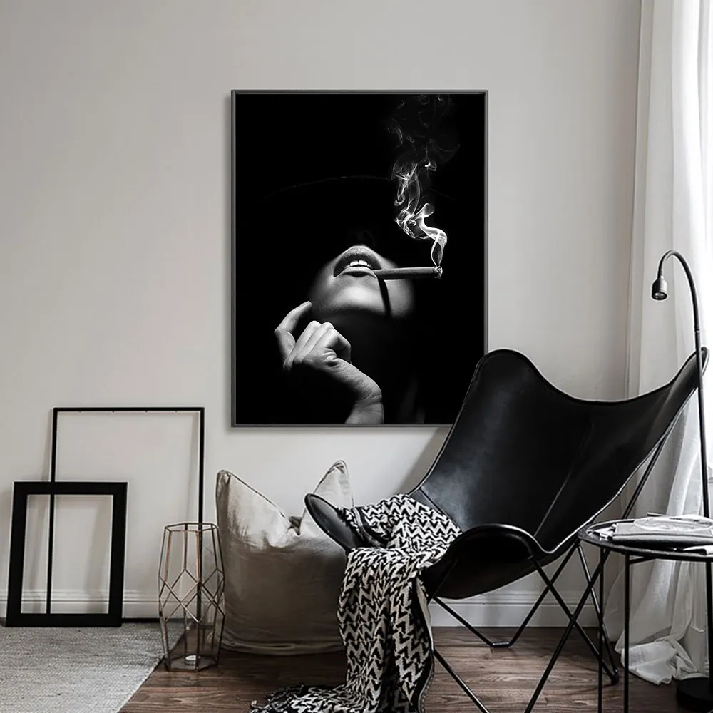 A arte elegante da parede da parede de lona pintando pôster e estampas fumando fumantes femininas de imagem artística para decoração de casa