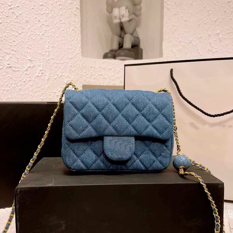 CC Bag Walls 18cm 20cm Luxury Flap Denim Designer väskor Blue Cowboy Mini Classic Handbags Gold-Tone Metal Chains Golden Ball Ader198p