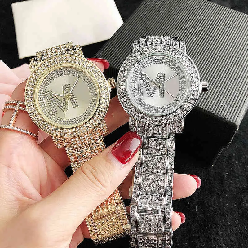 Marka zegarek dla kobiet Diamond Big Letters Style Metal Steel Band kwarcowy zegarek M126
