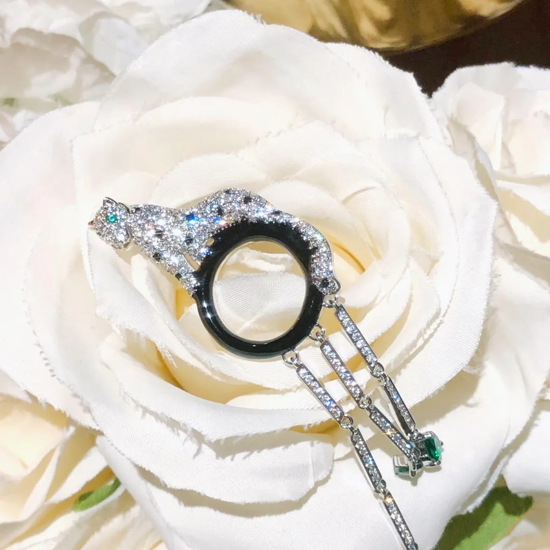 Luksusowa marka biżuteria na imprezę Kobiety Panthere Kolczyki 3D Full Diamond Lopard Kolczyki z kropki Drop Water Green Stone Panthe1028465