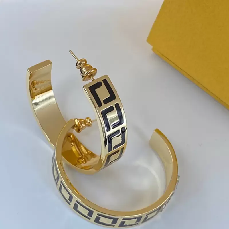 Women Designer Hoop Earring Designers Charm Earrings Jewelry Luxury Stud Fashion Circle Earring Letter F Studs Love Bracelet Hoops 2204145D