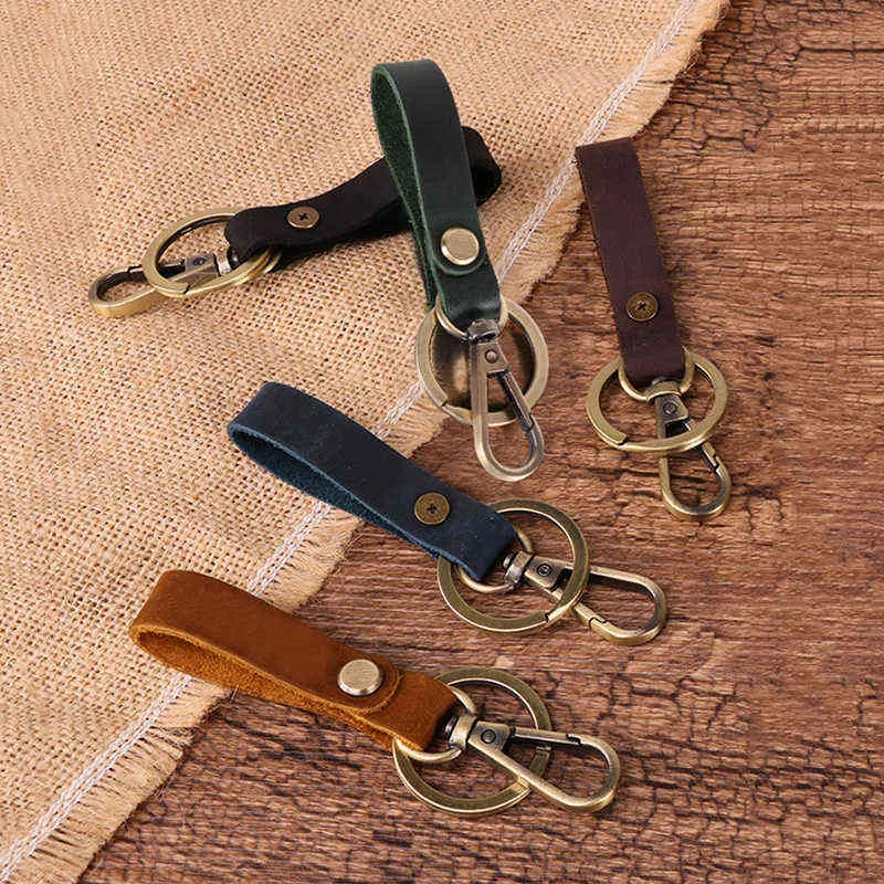 New Vintage Handmade Pull-up Cowhide Keychain Bronze Metal Keyring Women Men Car Pendant Keyfob Genuine Leather Accessories AA220318