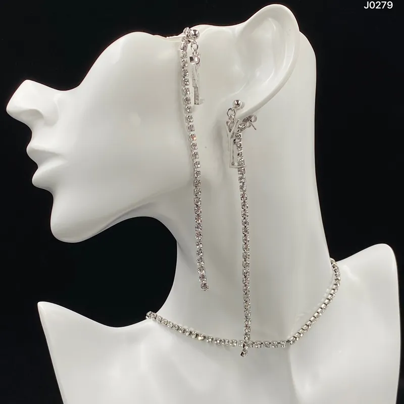 Mode Guldhalsband Dangle Diamanter Örhänge För Kvinnor Designers Smycken Lyx Bokstäver Nibbar Silver Halsband Set Hoops Box Nice 22061401R