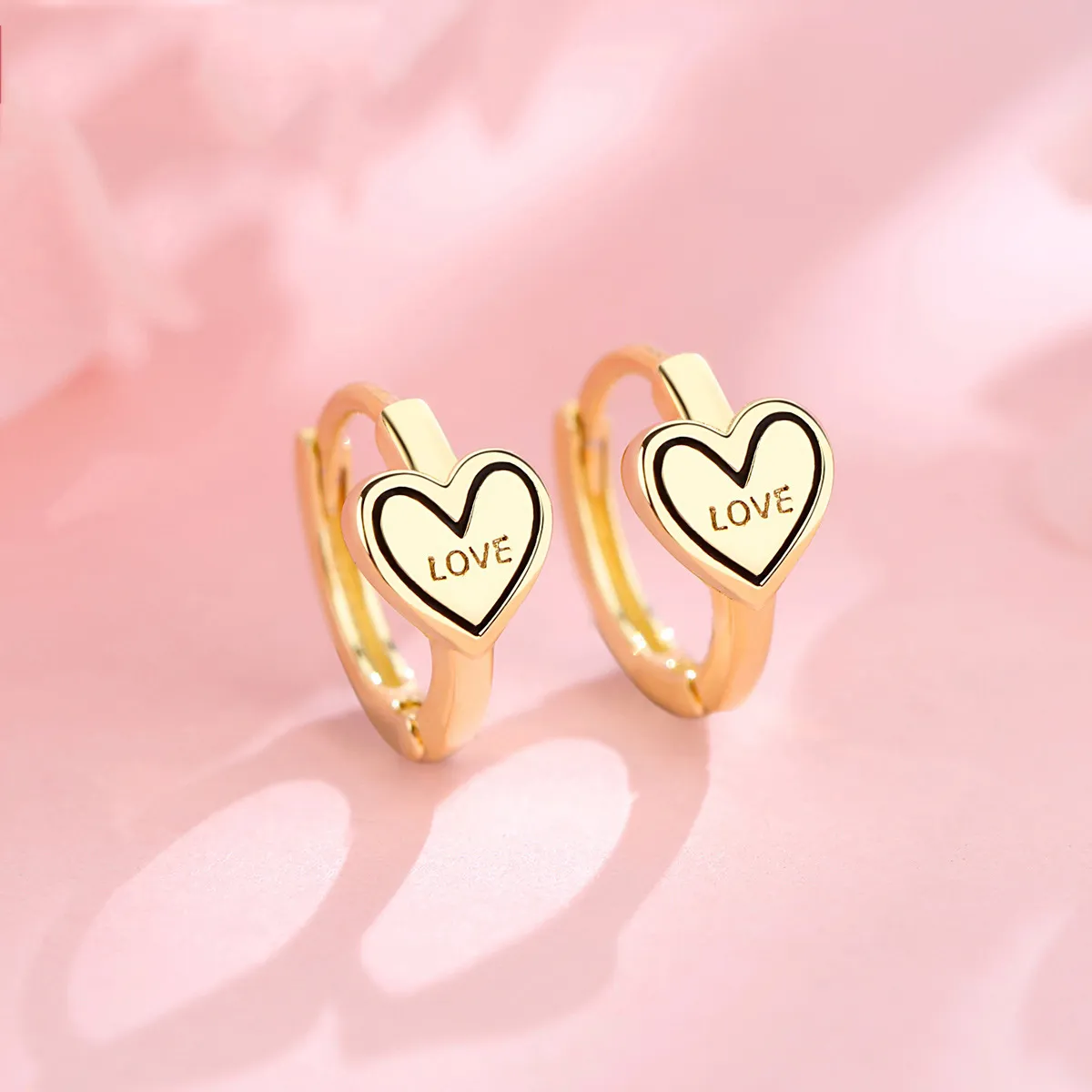Liebe Herz Ohrringe Band Huggie Weibliche Koreanische Elegante Ohr Schnalle Brief Stud Ohrringe für Frauen Mode schmuck