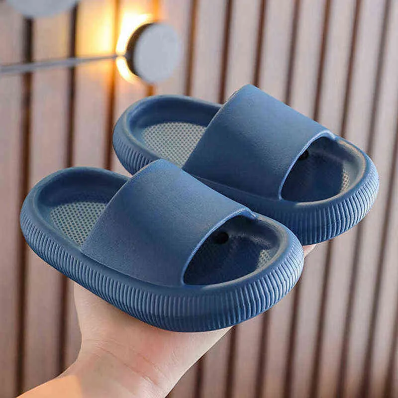 소년 소녀 여름 해변 PVC 소프트 밑창 샌들 레저 어린이 실내 욕실 안티 슬립 신발 두꺼운 플랫폼 슬리퍼 G220523