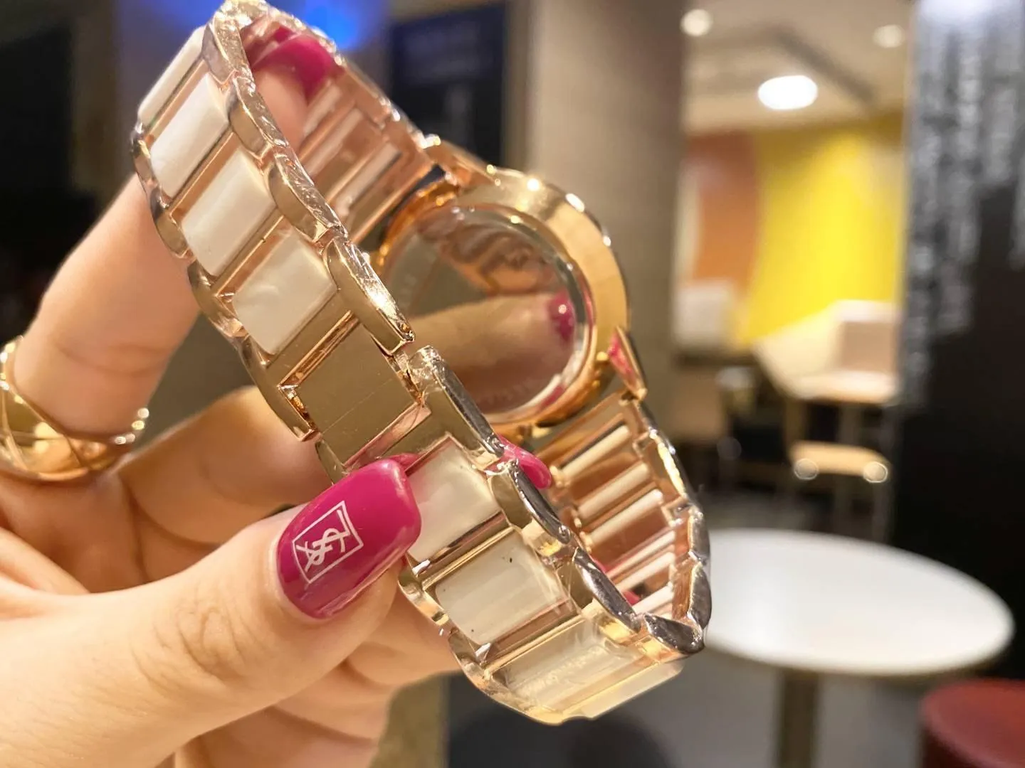 2022 De nieuwe aankomst luxe womens horloges drie naald serie quartz horloge vrouwen ontwerper polshorloges top merk stalen riem mode cadeau voor meisje