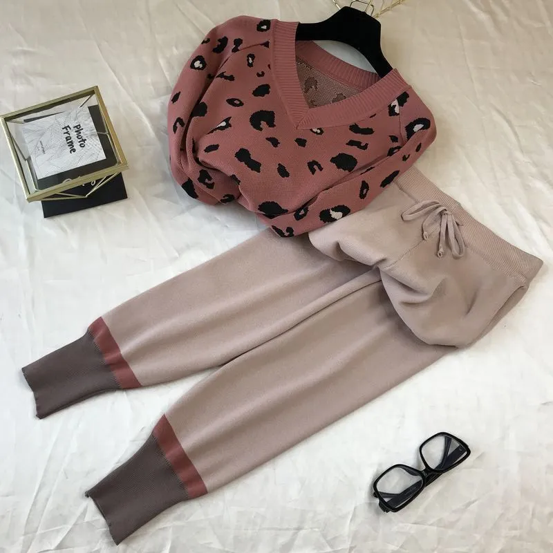 Set di 2 pezzi lavorati a maglia con stampa leopardata allentata casual le donne Pullover con scollo a V felpe e pantaloni Harem in colore a contrasto 220315