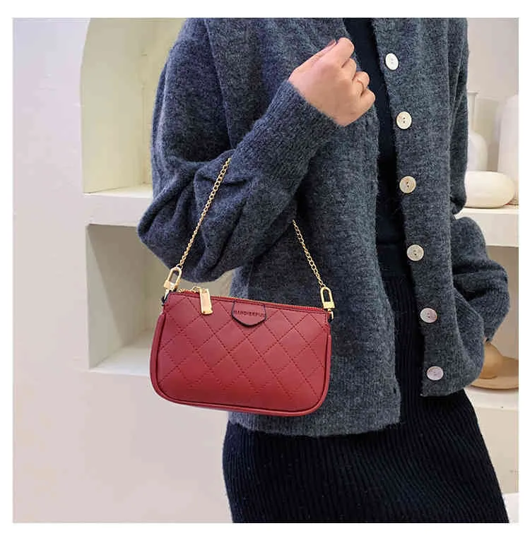 Bag women's 2022 new fashion three in chain messenger net red versatile one shoulder small square bag