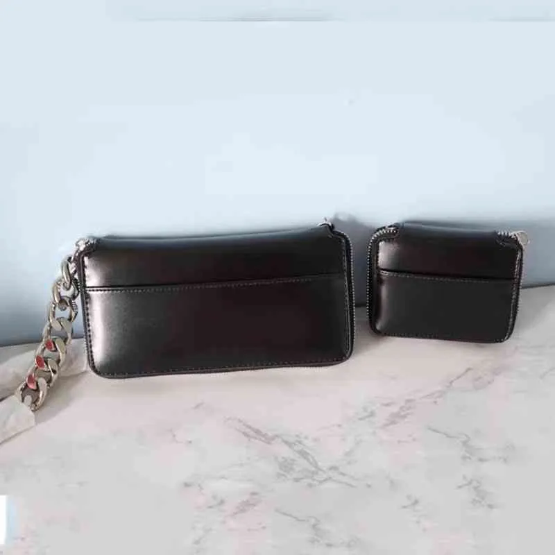 Kara Bag tjock kedja midjeväska Fashionabla Slung Change Chest Bag Ins Super Fire Mini Leather Mini Wallet 3 Storlekar 220623310M