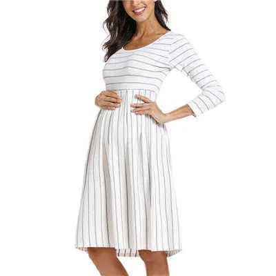Robe de maternité Ruffles Vêtements enceintes à rayures rayées manches hautes taille sirène baby shower de grossesse robes pour femmes G220309