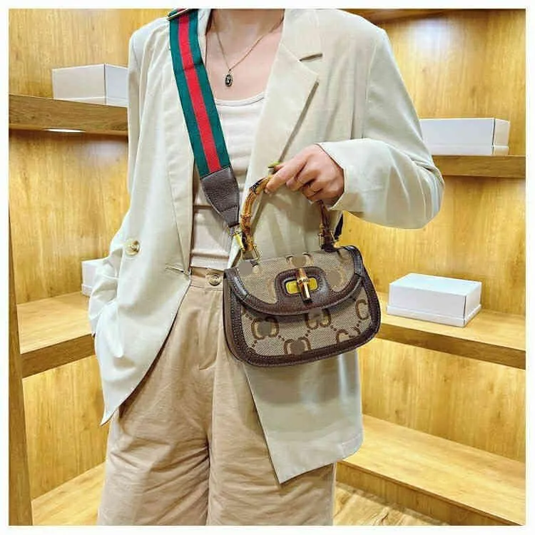 Designer Bags Tote Bag 2024 Fashion Letter Bamboo Handbag European and American Retro Style Single Shoulder Msenger Bag High Sense Big Brand Small luxury handbags