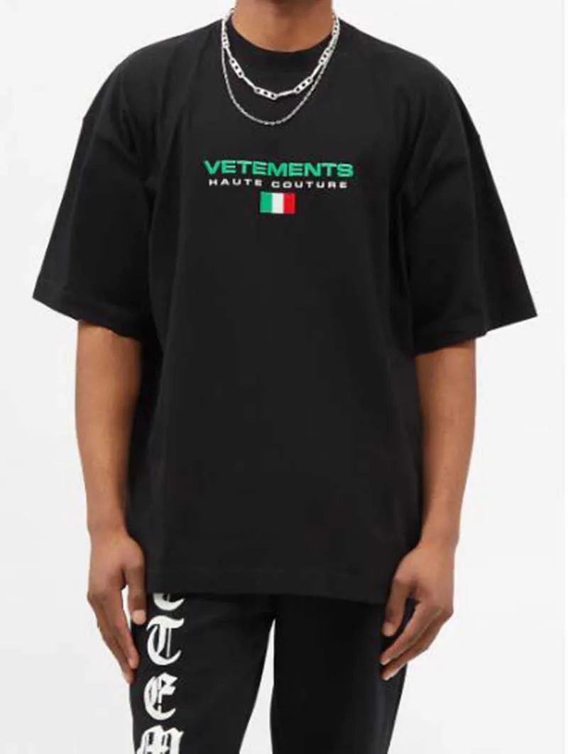 2022 été nouveaux Vetements drapeau lettre broderie homme femmes col rond décontracté Simple coton surdimensionné noir blanc VTM T-shirt