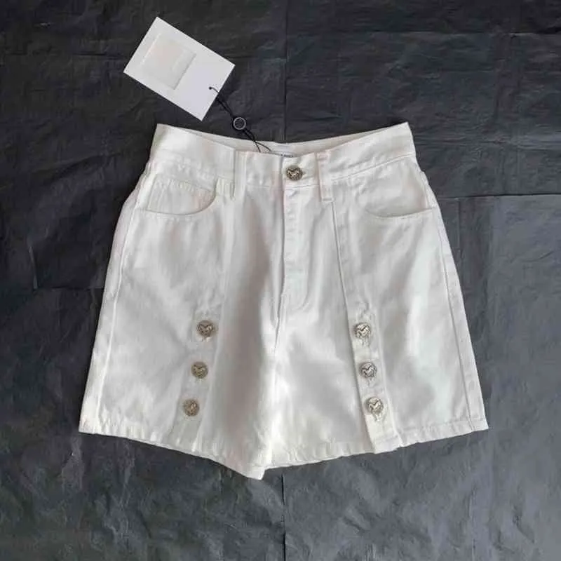 Zomer nieuwe stijl en veelzijdige A-vormige snijden toont dunne medium hoge taille witte denim shorts voor vrouwen