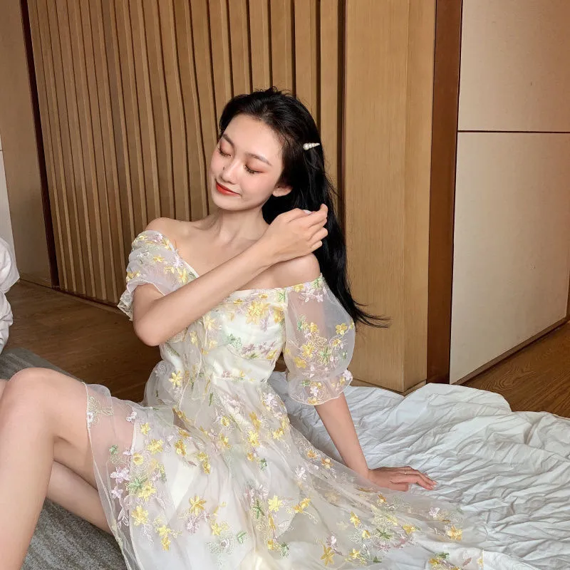 Fransk blommig klänning Kvinnor Sexig Puff Sleeve Lace Chiffon Print Mini Dress Kvinnor Sommar Koreansk stil Vintage Fairy Dress 220406