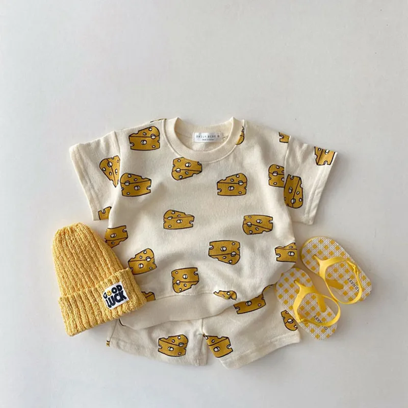 Set di vestiti estivi bambini bambini T-shirt a maniche corte in cotone stampato moda cartone animato ragazza ragazzo + pantaloncini casual bambini 2 pezzi 220507
