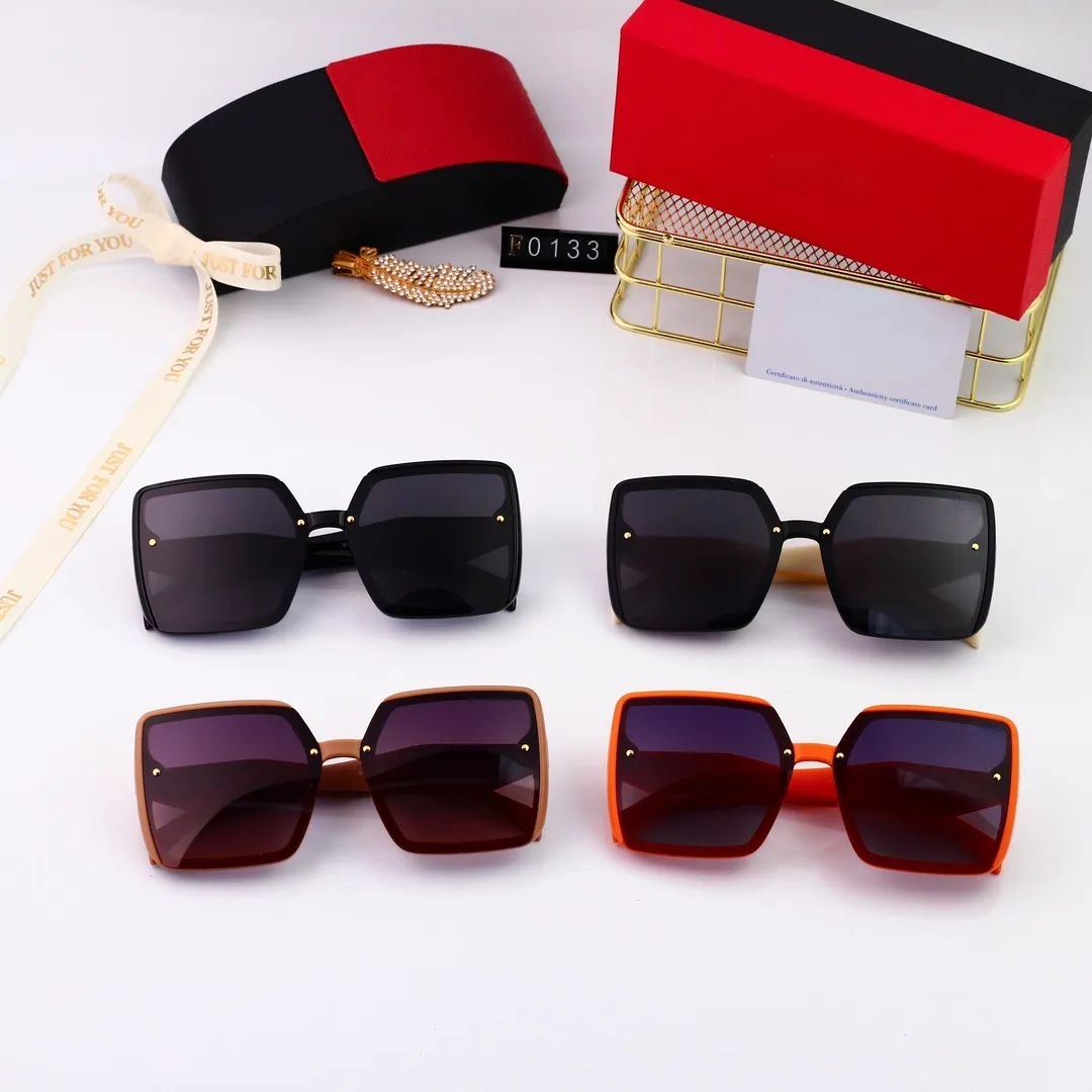 Лучшие роскошные солнцезащитные линзы дизайнерские женщины, мужчины, Goggles Premium Women's Eyeglass рама винтажные металлические солнцезащитные очки с корпусом 0133