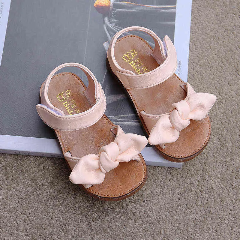 Capsella Kids Sandals Girls Princess Dress Sapatos de praia Sapatos calçados de bebê Sapatos de planos descalços Sandálias de verão 1 2 3 4 5 6 anos G220523