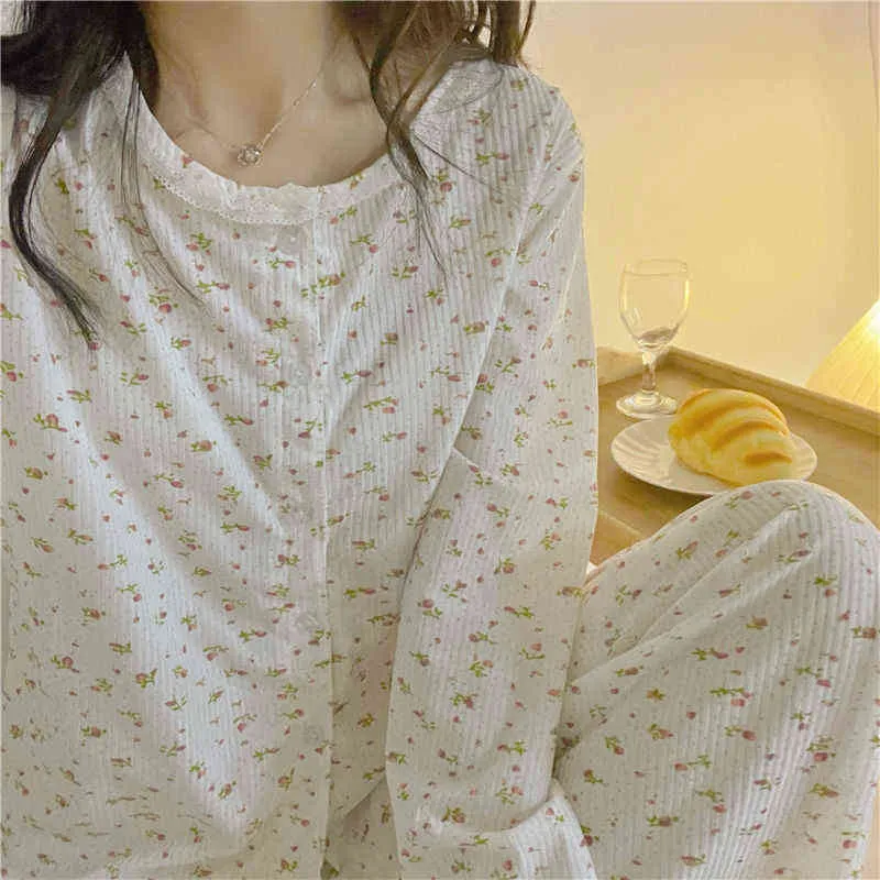 Kvinnor Floral Pyjama Set Sweet Simple Long Sleeve Button Tops Loose Comfort Lace Princess Nightwear Home Nightwear Dent New L220803