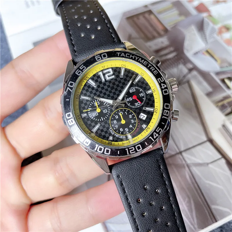 남자 시계 44mm 블랙 다이얼 마스터 자동 다기능 시계 사파이어 유리 클래식 접이식 스트랩 슈퍼 빛나는 물 283s