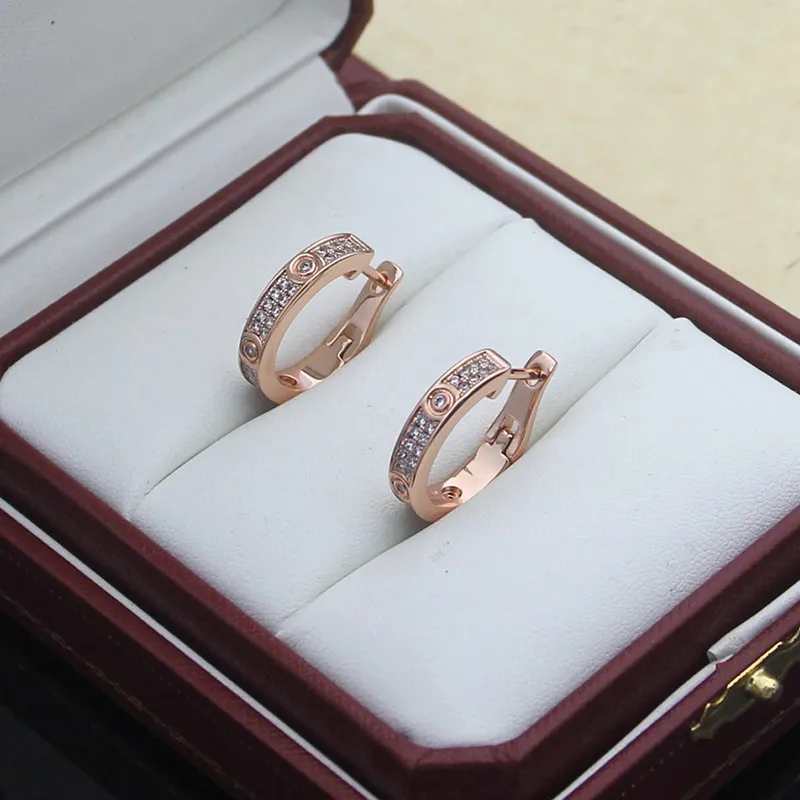 2022 Ny lyxig dubbelrad diamantörhängen mode kärlek örhängen för kvinnor hög kvalitet 316l titan stål örhänge smycken281d
