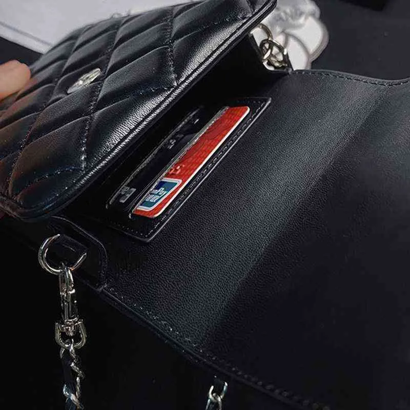 Pochette de téléphone en cuir de luxe pour iPhone Samsung Google Téléphone Case au-dessous de 6,7 pouces Couverture de téléphone portable Crochette Femmes Crossbody avec sac à chaîne AA220324