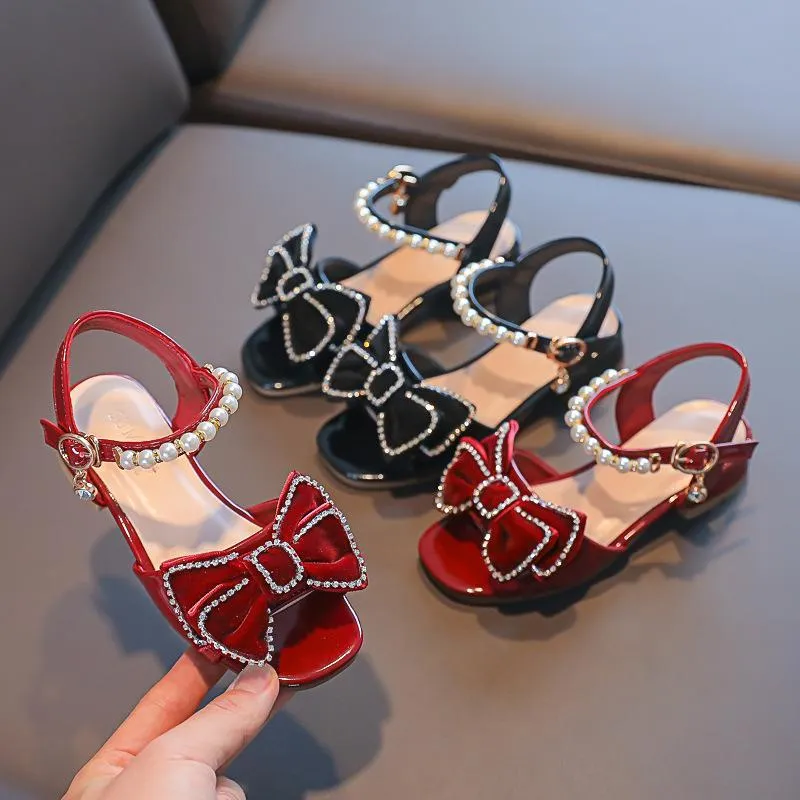 Sandaler Summer Pearl Rhinestone Bow Fashion Princess Shoes 2022 Girls Non-Slip Kids Black Red Size 25-36