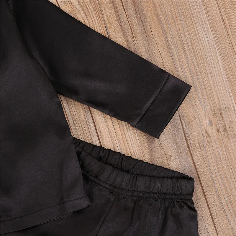 Pijama de seda de cetim preto de menino preto define calças de manga longa de manga longa 1-7y crianças crianças crianças de verão outono casual camiseta 220706