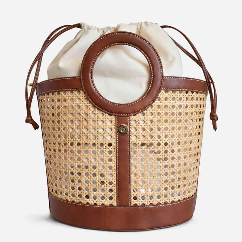 Shopping Tassen Merk Grote Capaciteit Tote voor Dames Rotan Geweven Mand Tassen Hollow Handtassen Dames Zomer Ronde Handgreep Beach Tassen Portemonnees 220412