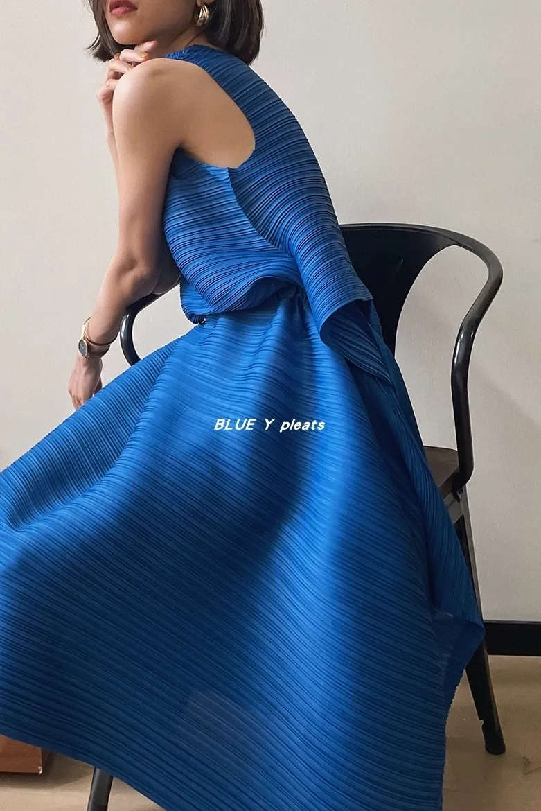 Miyake geplooide zomer mouwloze tailleloze sexy elegante Koreaanse designer mode met blauwe twee stuks jurk sets 220509