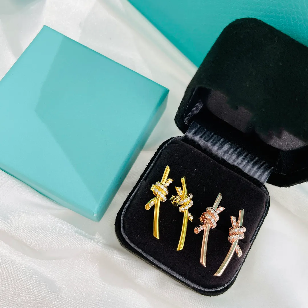 Moda de luxo anéis de orelha das mulheres charme designer jóias brincos de ouro studs hipoalergênico amarrar um nó galvanoplastia de cobre fashion286w