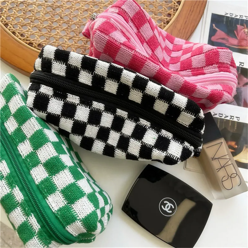 Korean Ins Dişli Knited Kozmetik Kılıflar Kadınlar İçin Kozal Kılıflar Büyük Kapasiteli Kafe Kafes Makyaj Çantaları Ekose Güzellik Organizatör Pouch 220701