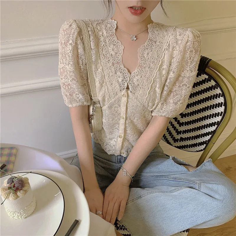الصيف v-رقبة أنيقة الصلبة الدانتيل القميص النمط الكوري بلوزة قميص قصير الأكمام مفتوحة القميص أزياء الملابس 220520