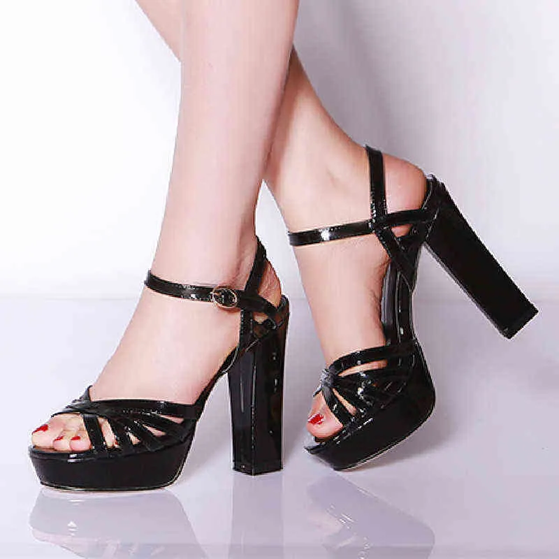 Сандалии новая женская платформа для обуви лето для женщин блокировать каблуки черная серебряная вечеринка Ladies Gladiator 2022 220427