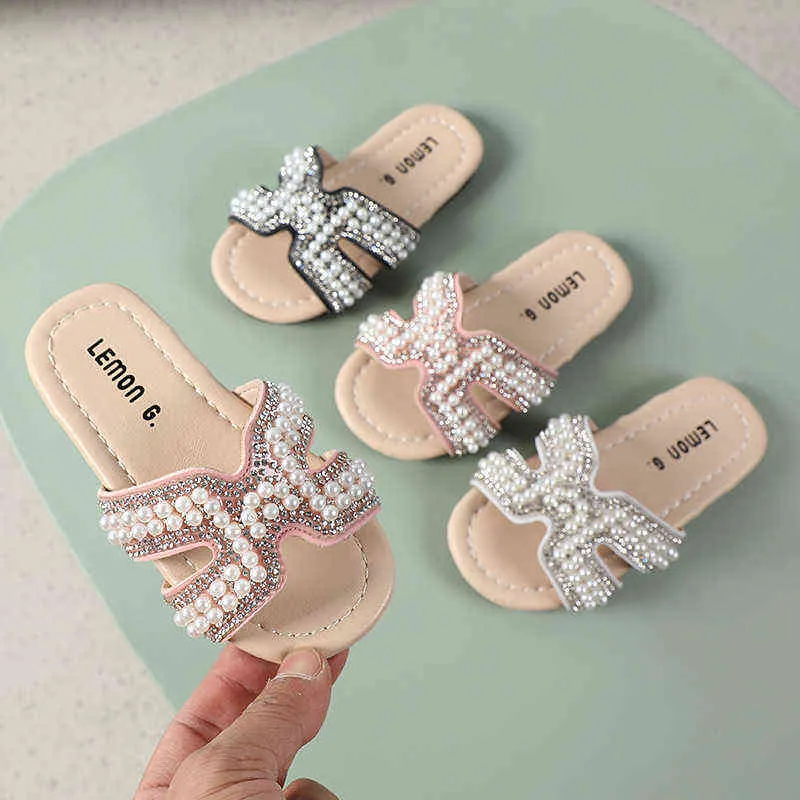 النعال الصيفية للأطفال للفتيات الكورية النسخة الأميرة فستان أحذية الطفل الطفل الأزياء اللؤلؤ الصنادل Flip Flops New 2022 G220523