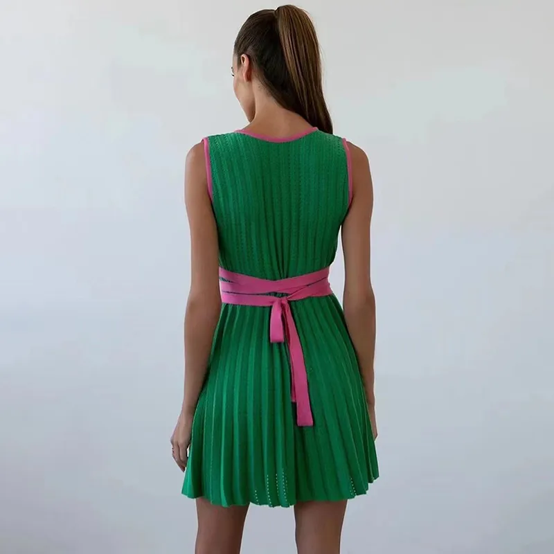 Plissee Mini Dres Sexy V-ausschnitt Mode Nähen Ärmellose Dünne Kleider Weibliche Party Vestidos 220402