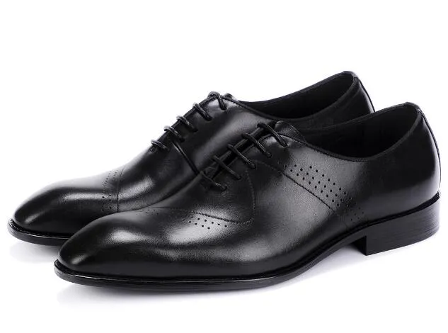 Mode Carved Handgjorda Brogue Skor Oxfords Högkvalitativa Äkta Läder Men Skor Klassiker Business Shoes