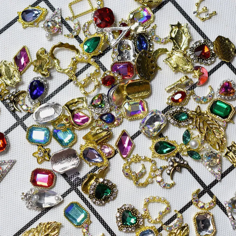 Wholesale Random 3D Nail s Nail Art Jewelry Japan Decorations Top Quality Crystal Manicure Diamond Charms 220525