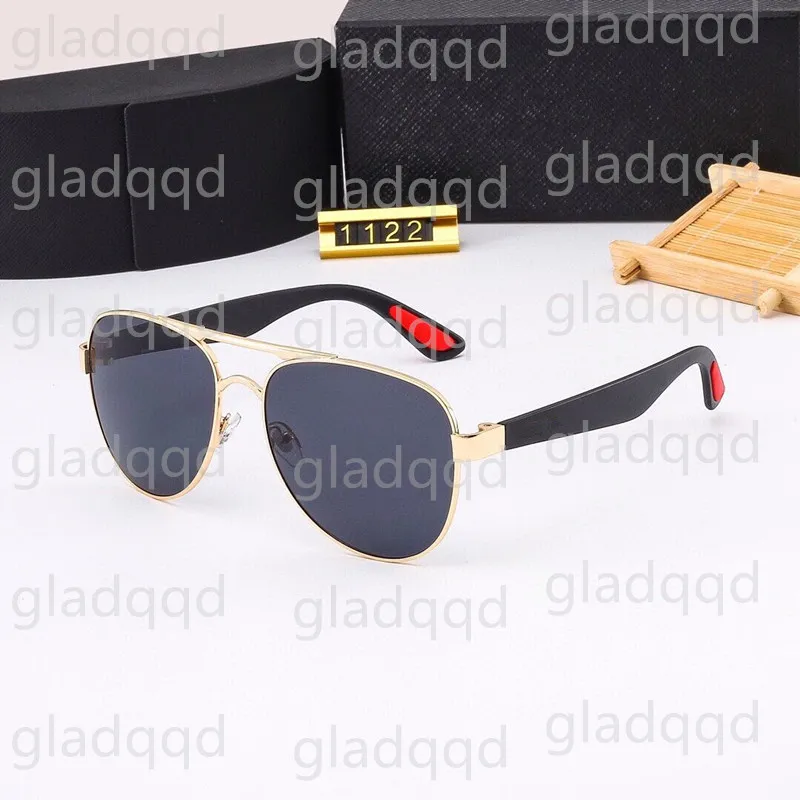 Sonnenbrillen für Männer Designer-Sonnenbrillen Klassische Brillen Goggle Outdoor-Strand-Sonnenbrillen für Mann und Frau 10 Farben Optional298j