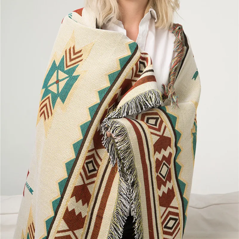 Dernières couvertures tribales tapis d'extérieur indiens Camping pique-nique couverture Boho lit décoratif Plaid canapé glands tapis de lin 220527
