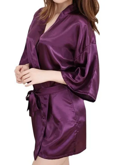 Vêtements de sommeil pour femmes 2022 féminin pyjamas sexy noir blanc en V profondeur en V coutures érotiques lingerie lacée de lamerie 427 427