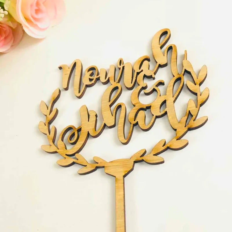 Custom wreath wedding cake topper Wooden Wedding Party Decoration Personalized Name Rustic Cake Topper (4)