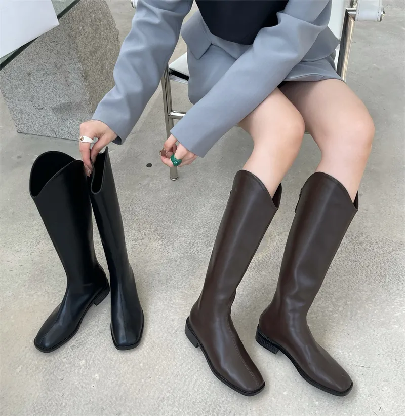 Stivali da donna Primavera e autunno Stivali da cowboy occidentali caffè coreano con testa quadrata sotto gli stivali al ginocchio con tacchi spessi